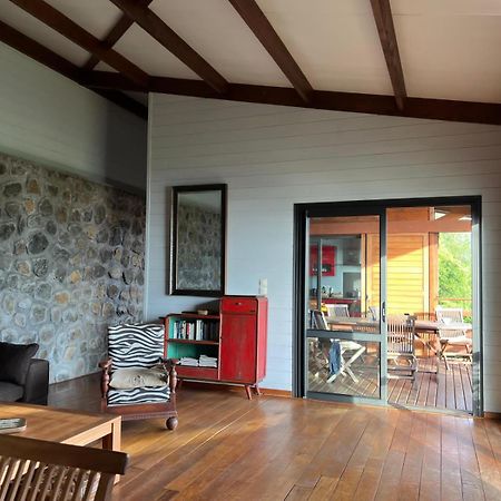 Villa Atypique Le Chat Perche De Grand Anse Petite Île Екстериор снимка